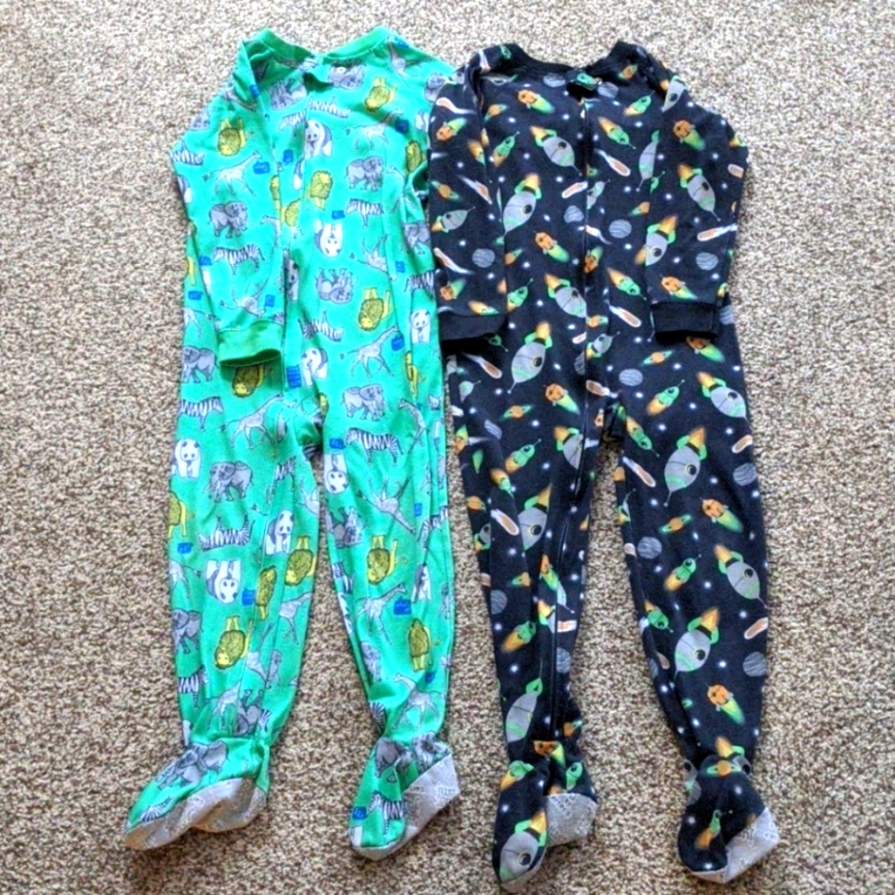 2 Pair Carter's Feetsie PJ's 5T